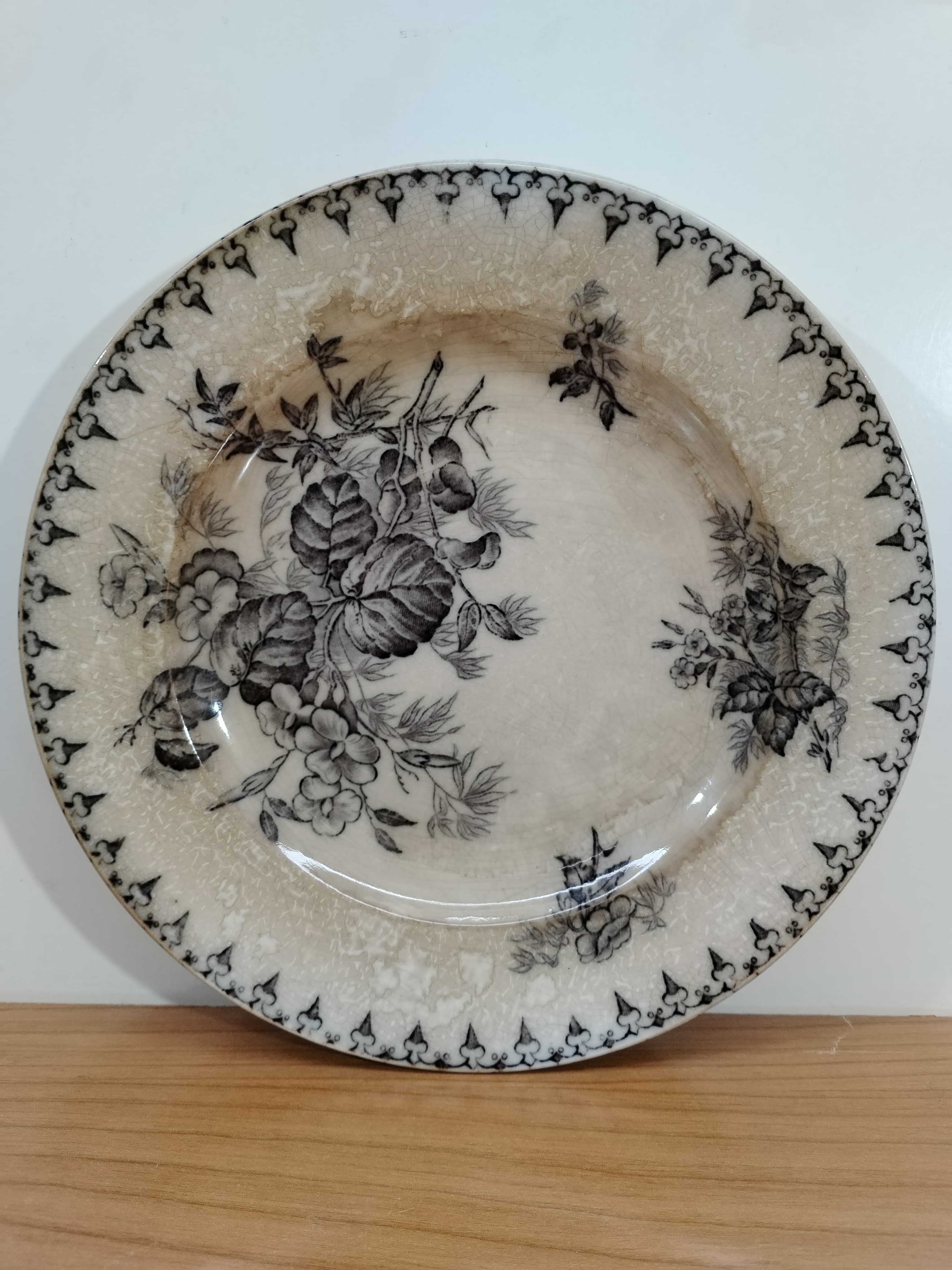 Plato Antiguo Sarreguemines Modelo Flore - imagen 2