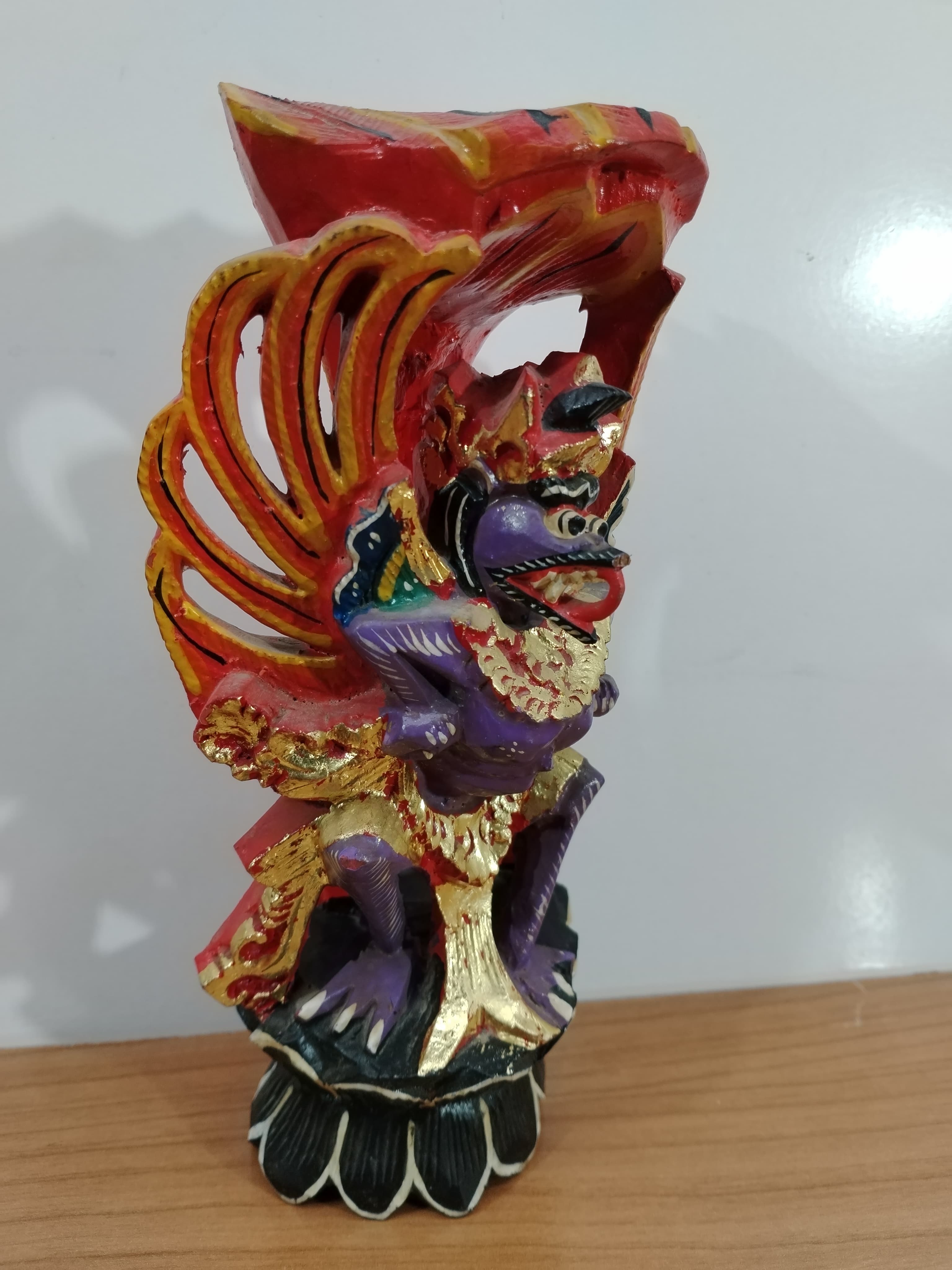 Escultura de Garuda en Madera Tallada - imagen 2